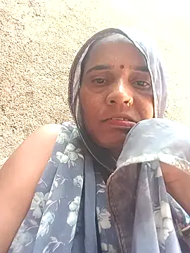 Snapshot of Muskan44s chatting on 07/05/26, 04:19 Muskan44s online show from 07/05/26, 04:19