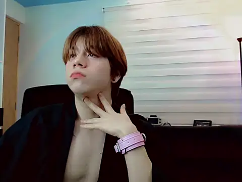 Snapshot of duvisex19 chatting on 03/19/26, 05:11 duvisex19 online show from 03/19/26, 05:11