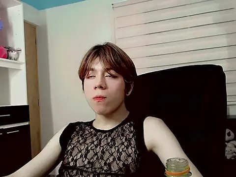 Snapshot of duvisex19 chatting on 03/25/26, 01:00 duvisex19 online show from 03/25/26, 01:00