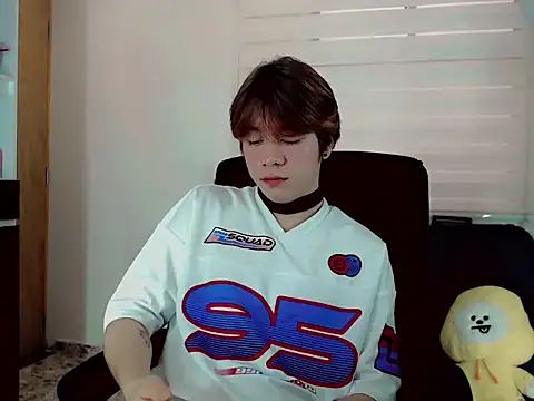 Snapshot of duvisex19 chatting on 03/26/26, 08:36 duvisex19 online show from 03/26/26, 08:36