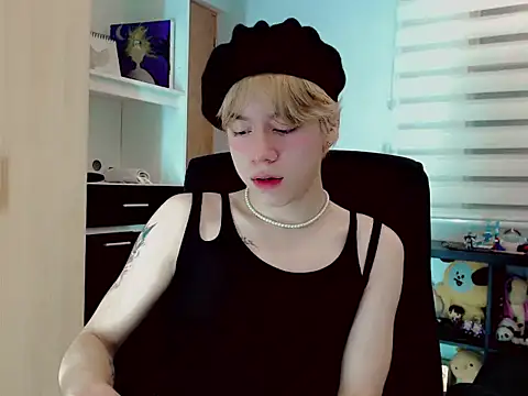 Snapshot of duvisex19 chatting on 04/26/26, 01:36 duvisex19 online show from 04/26/26, 01:36