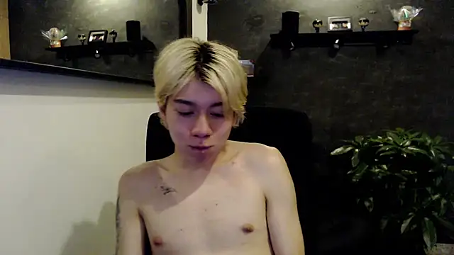 Snapshot of duvisex19 chatting on 07/28/26, 02:51 duvisex19 online show from 07/28/26, 02:51