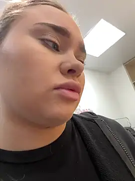 MonicaWestt online show from 02/13/26, 07:04