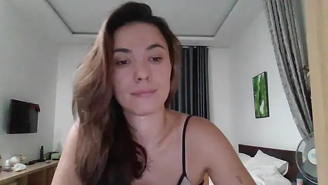 Snapshot of Dream_Petal_ chatting on 06/30/26, 03:13 Dream Petal online show from 06/30/26, 03:13