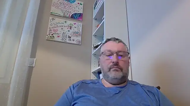 Snapshot of doudou310 chatting on 02/05/26, 06:29 doudou310 online show from 02/05/26, 06:29