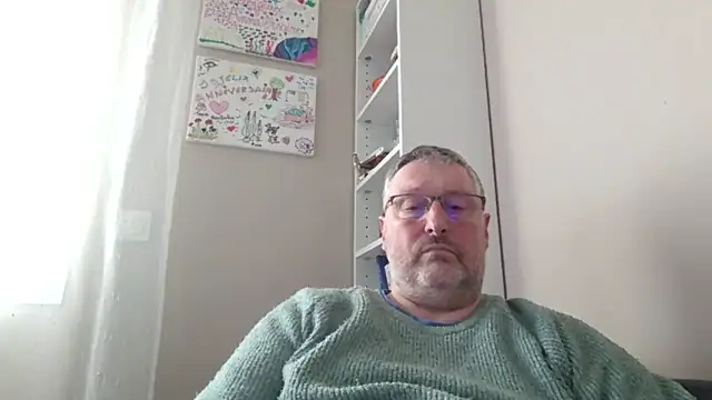 Snapshot of doudou310 chatting on 02/15/26, 09:41 doudou310 online show from 02/15/26, 09:41