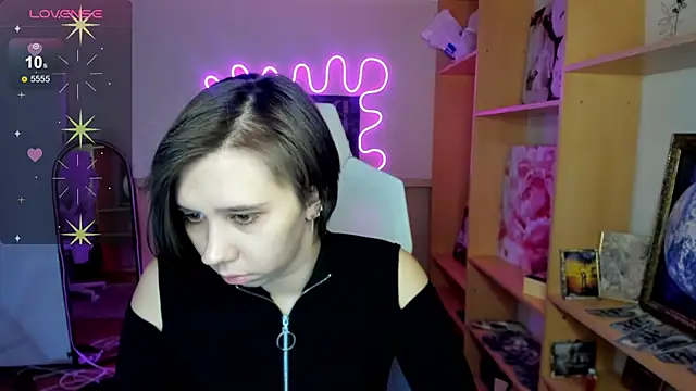 Scarlet Sirenn online show from 02/07/26, 08:18