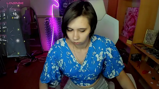 Scarlet Sirenn online show from 02/15/26, 08:13