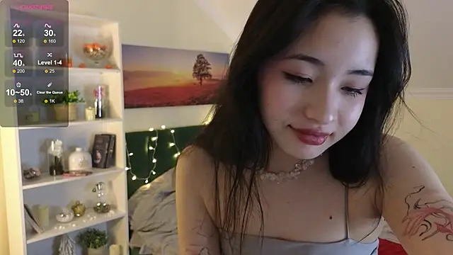 Noiry Vuvez online show from 03/03/26, 06:36