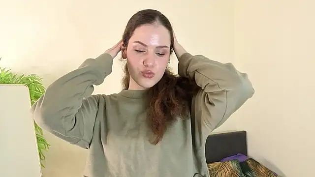 Lili Torin online show from 02/11/26, 03:39