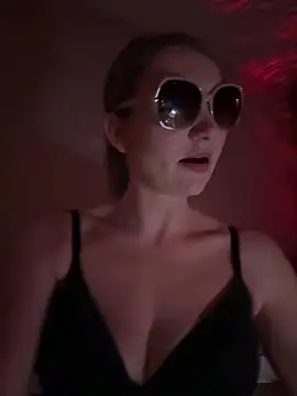 hottogetherNL online show from 02/19/26, 08:49