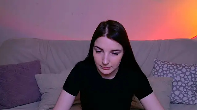 Snapshot of AliceChanel chatting on 06/19/26, 03:44 AliceChanel online show from 06/19/26, 03:44