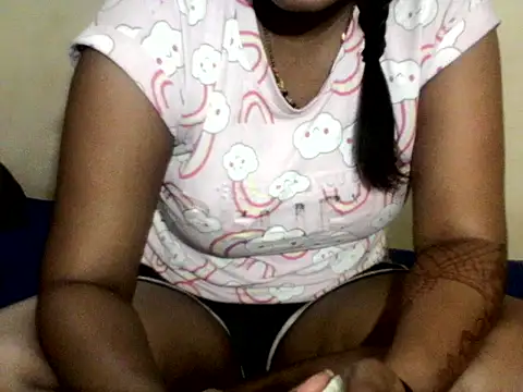 Snapshot of Sakina77 chatting on 03/26/26, 06:35 Sakina77 online show from 03/26/26, 06:35