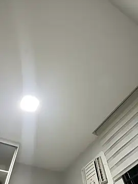 Snapshot of modo_offf chatting on 04/06/26, 07:48 modo offf online show from 04/06/26, 07:48