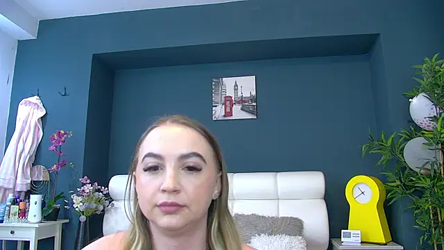 Angel-Kisss online show from 04/11/26, 04:06