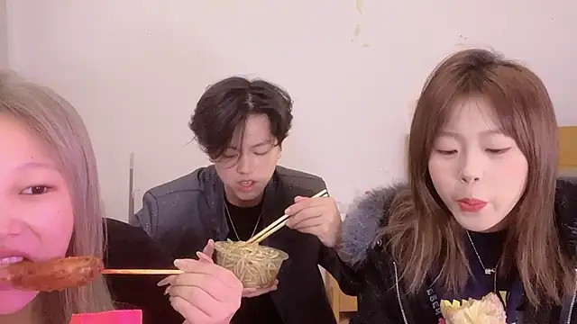 SM JIAJIA ZL online show from 05/25/26, 06:14