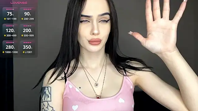 IeshaOsorio online show from 04/18/26, 07:12