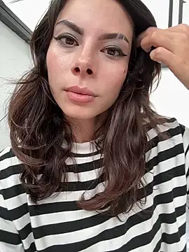 Snapshot of Isalove99 chatting on 03/22/26, 08:01 Isalove99 online show from 03/22/26, 08:01