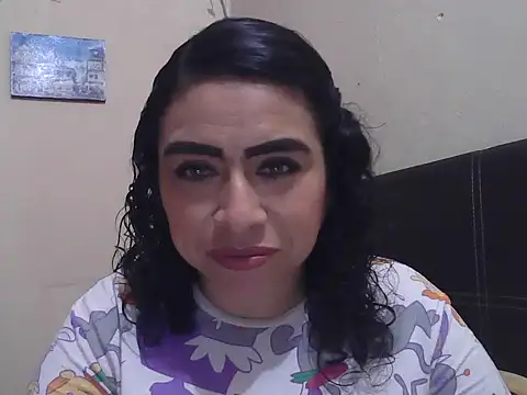 Snapshot of DalilahMx chatting on 02/19/26, 05:42 DalilahMx online show from 02/19/26, 05:42