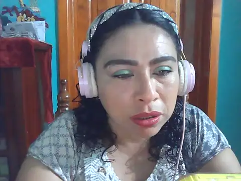 Snapshot of DalilahMx chatting on 06/22/26, 06:16 DalilahMx online show from 06/22/26, 06:16