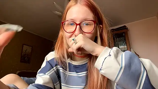 LaureenVielma online show from 02/15/26, 07:16