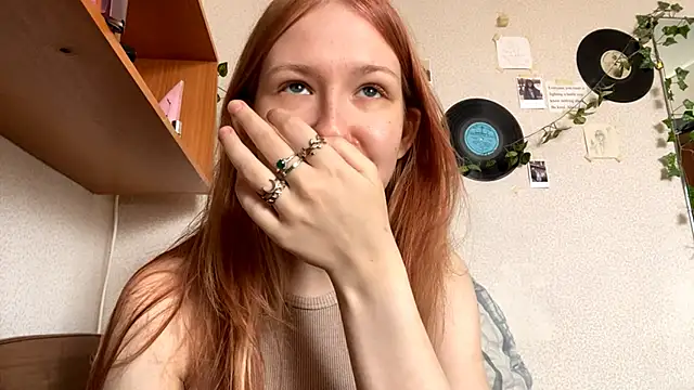 LaureenVielma online show from 02/24/26, 08:23