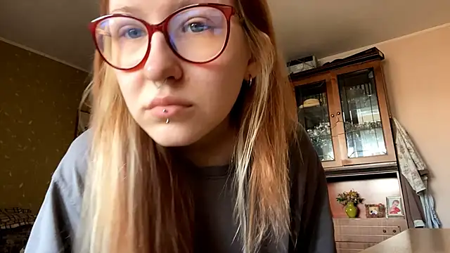 LaureenVielma online show from 04/08/26, 07:30