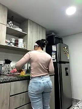 Snapshot of Diva_noir chatting on 04/16/26, 11:07 Diva noir online show from 04/16/26, 11:07