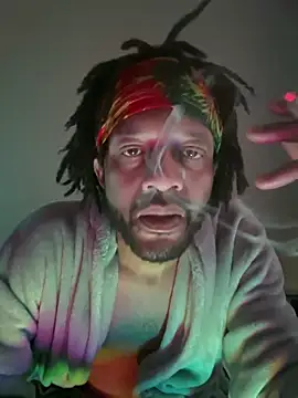 Snapshot of magic_man1085 chatting on 02/01/26, 10:19 magic man1085 online show from 02/01/26, 10:19