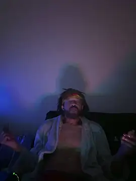 Snapshot of magic_man1085 chatting on 02/02/26, 10:25 magic man1085 online show from 02/02/26, 10:25