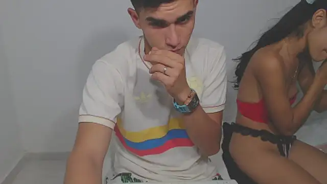 Snapshot of the_skinny_one chatting on 02/16/26, 12:23 the skinny one online show from 02/16/26, 12:23