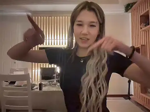 lilXdomiii online show from 02/02/26, 01:54