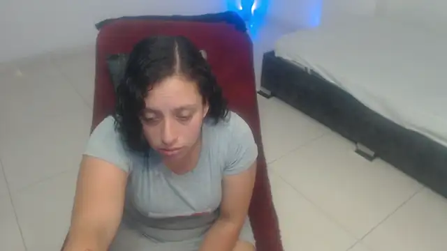Barbara D Valencia online show from 04/27/26, 03:54
