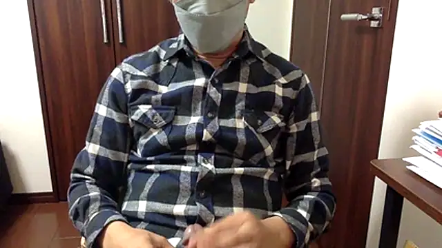 Snapshot of kota69213 chatting on 04/06/26, 01:58 kota69213 online show from 04/06/26, 01:58