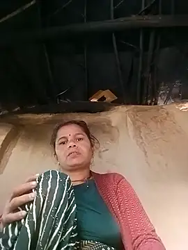 Snapshot of Pooja_sahu chatting on 02/14/26, 02:52 Pooja sahu online show from 02/14/26, 02:52