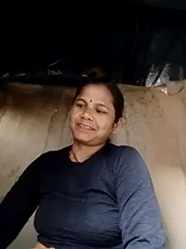 Snapshot of Pooja_sahu chatting on 02/27/26, 02:44 Pooja sahu online show from 02/27/26, 02:44