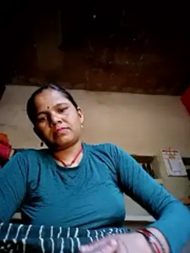 Snapshot of Pooja_sahu chatting on 05/03/26, 04:18 Pooja sahu online show from 05/03/26, 04:18