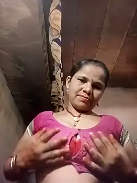 Snapshot of Pooja_sahu chatting on 05/15/26, 05:25 Pooja sahu online show from 05/15/26, 05:25