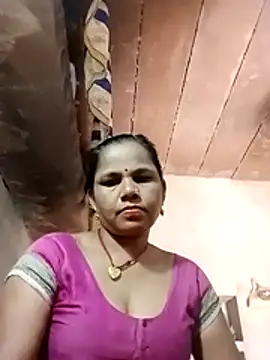 Snapshot of Pooja_sahu chatting on 05/16/26, 06:32 Pooja sahu online show from 05/16/26, 06:32