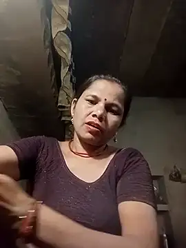 Snapshot of Pooja_sahu chatting on 05/17/26, 05:42 Pooja sahu online show from 05/17/26, 05:42