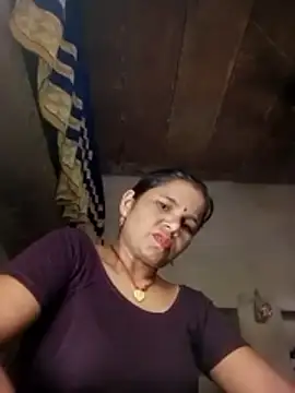 Snapshot of Pooja_sahu chatting on 06/15/26, 08:38 Pooja sahu online show from 06/15/26, 08:38