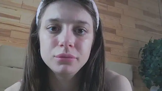 Snapshot of EileenElfie chatting on 03/27/26, 08:26 EileenElfie online show from 03/27/26, 08:26