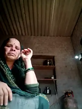 Snapshot of Lucky_couple-1 chatting on 02/19/26, 06:31 Lucky couple-1 online show from 02/19/26, 06:31