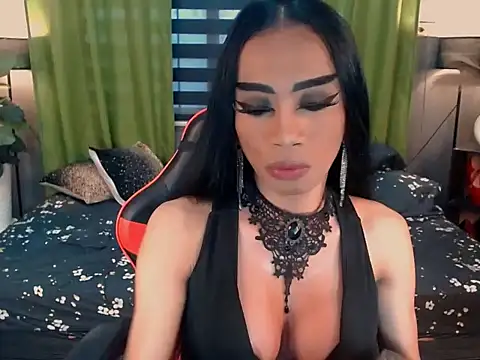 Snapshot of VeshtidaTS chatting on 03/04/26, 08:20 VeshtidaTS online show from 03/04/26, 08:20