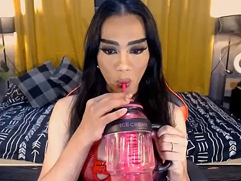 Snapshot of VeshtidaTS chatting on 04/20/26, 03:09 VeshtidaTS online show from 04/20/26, 03:09