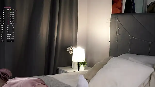 Snapshot of BlondellBolio chatting on 02/25/26, 09:13 BlondellBolio online show from 02/25/26, 09:13