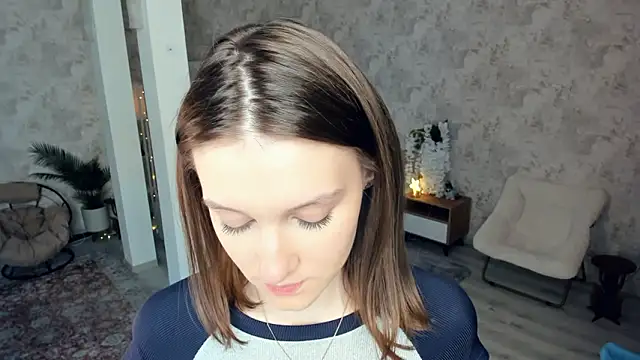 Snapshot of LianneBynon chatting on 02/23/26, 08:44 LianneBynon online show from 02/23/26, 08:44