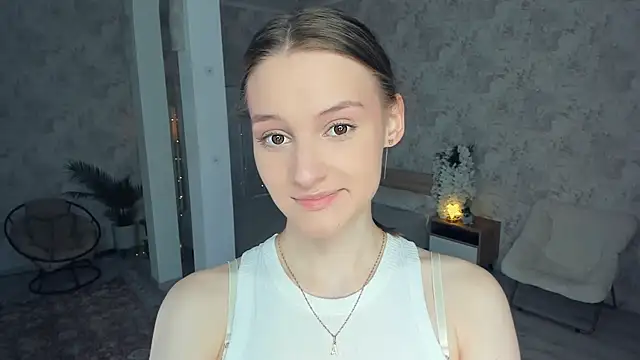 LianneBynon online show from 04/02/26, 08:56