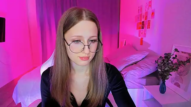 Vega Taylor online show from 03/02/26, 03:30