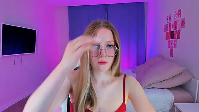 Vega Taylor online show from 04/06/26, 04:46